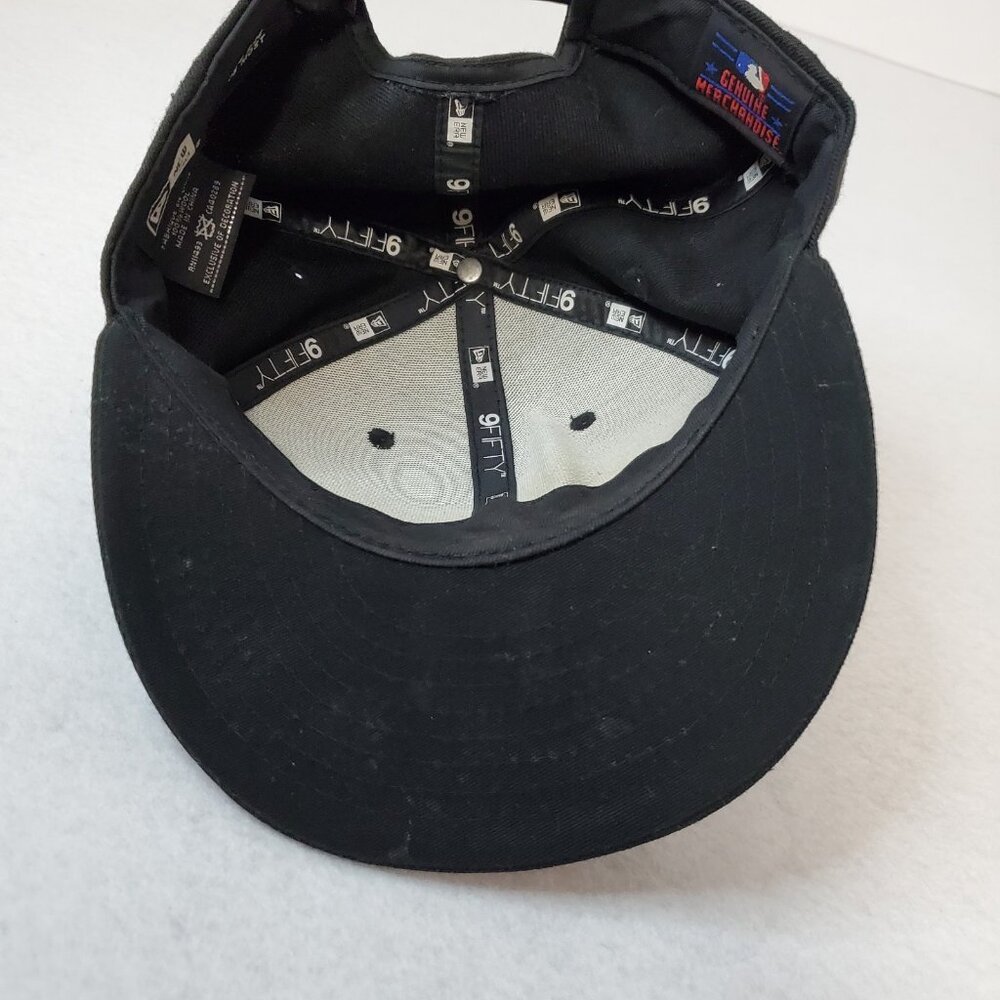 New Era MLB Black & White LA Dodgers 59Fifty Fitted Hat - Picture 7 of 12